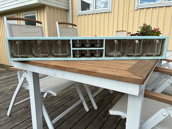 Kryddhylla, kökshylla med glasburkar, Orrefors
