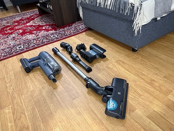 Electrolux sladdlös skaftdammsugare