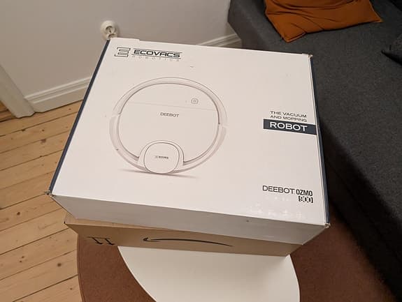 ECOVACS DEEBOT OZMO 900 robotdammsugare med mopp