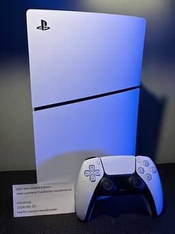 Playstation 5 / PS5 Slim Digital Edition med ny handkontroll