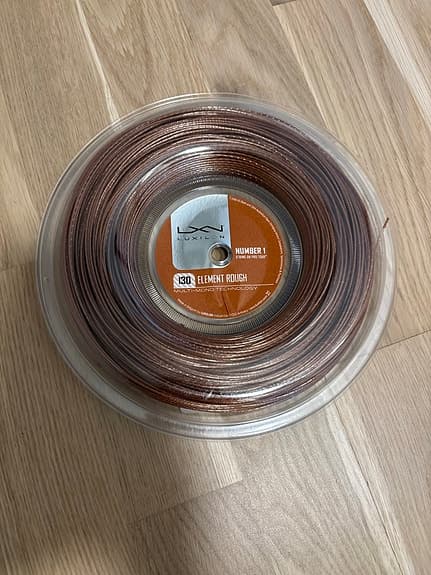 Luxilon Element Rough tennissträng - oöppnad