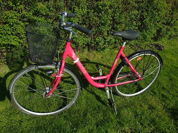 28 " begagnad röd damcykel, Yosemite.