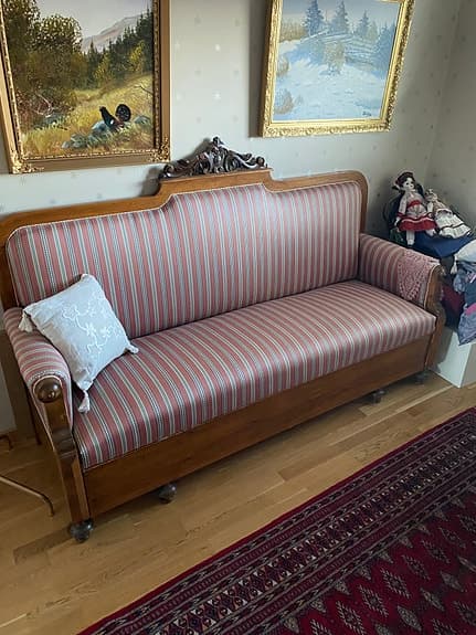 Träsoffa kökssoffa gustaviansk soffa