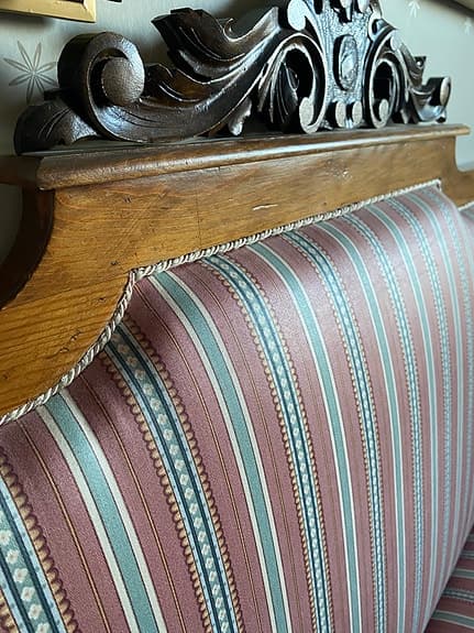 Träsoffa kökssoffa gustaviansk soffa