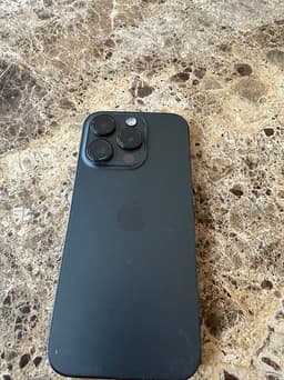 Apple iPhone 15 Pro 128 GB svart