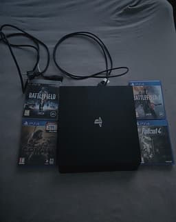 Sony Playstation 4 pro spelkonsol
