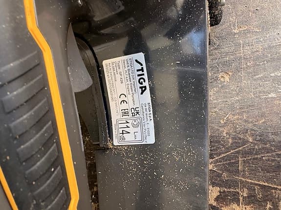 Stiga motorsåg bensin med svärdskydd