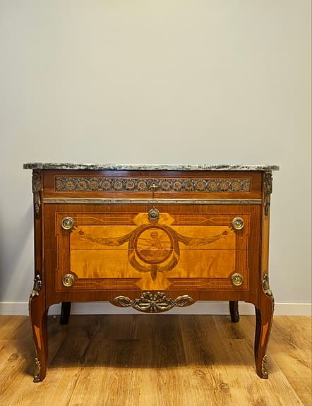 Byrå med marmorskiva, 1900-tal, Haupt-stil