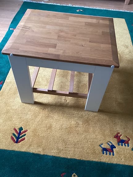 IKEA soffbord med hylla i trä och vitt