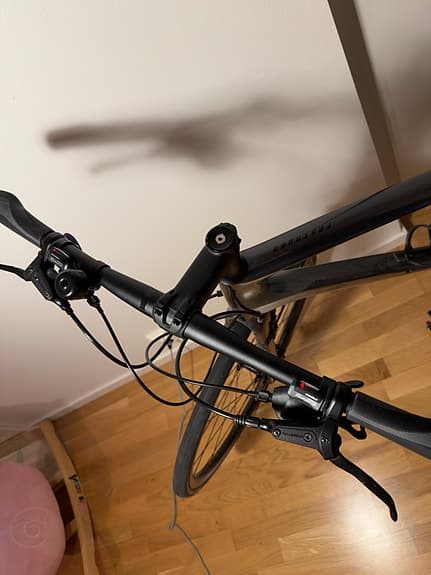 Giant FastRoad Advanced 2 – grå (Ramstorlek ML / 49 cm / 28”)