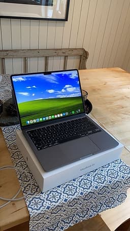 Apple MacBook Air M2 13" grå