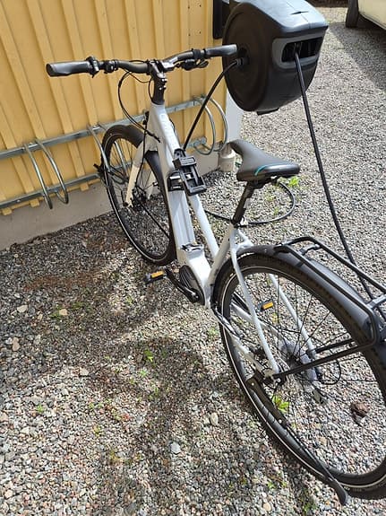 El cykel - aldrig använt - årsmodell 2021, i nysckick