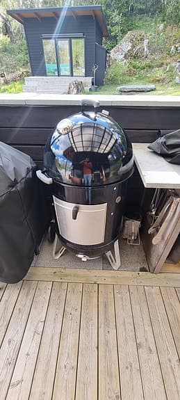 Weber Smokey Mountain 57