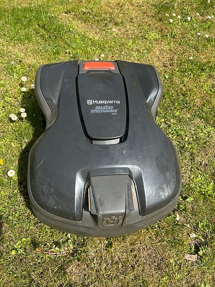 Husqvarna Automower 305 robotgräsklippare – komplett paket