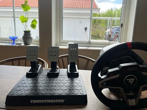 Thrustmaster T248
