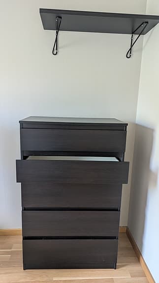 KULLEN byrå med 6 lådor SOM NY