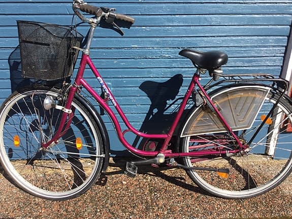Damcykel nya däck