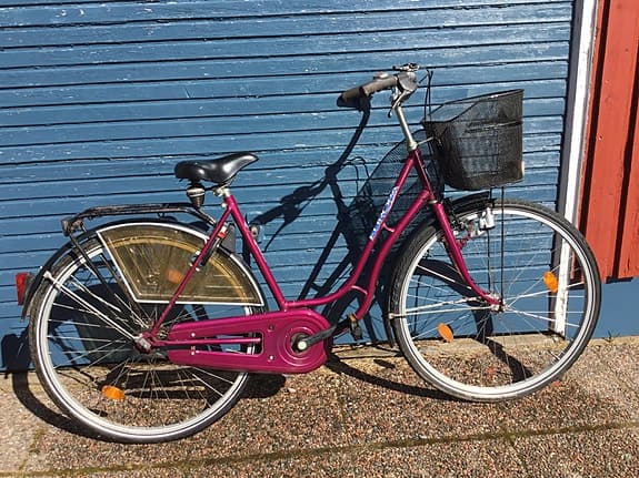 Damcykel nya däck