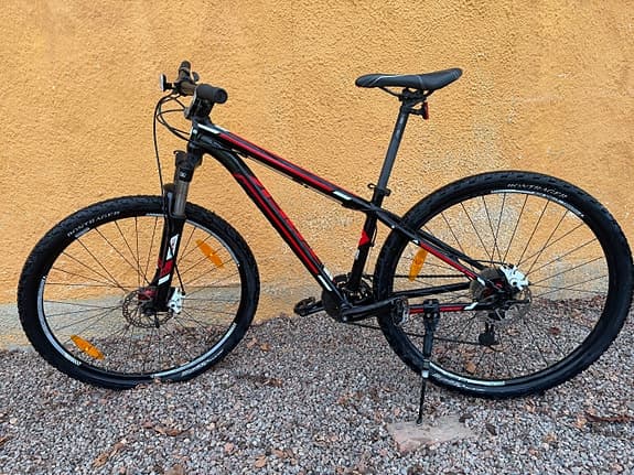 Trek mountainbike 29" stl S svart/röd unisex