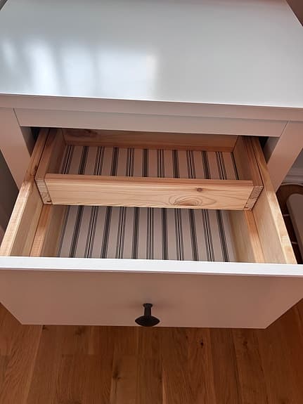 2 st vita byråar/sängbord IKEA Hemnes