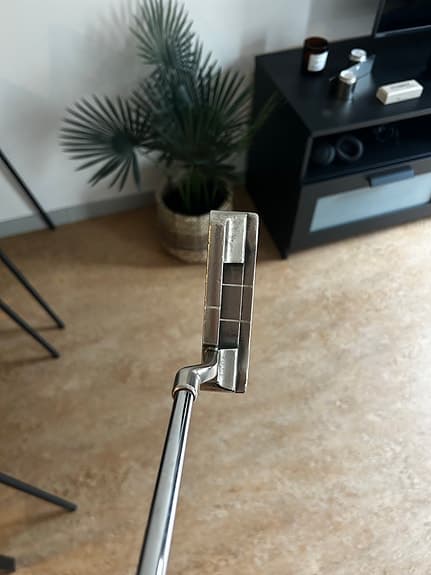 TaylorMade TPI-21 putter + Spalding wedge 52”