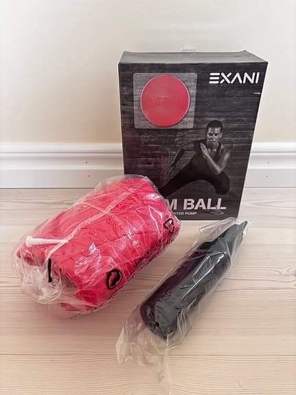 Helt ny gymboll i rosa från Exani, 65 cm, pilatesboll