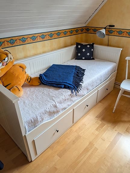 Hemnes bäddsoffa
