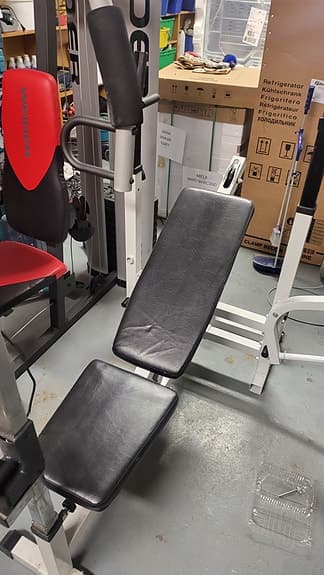 Weider 8700i multigym med bänk svart/röd