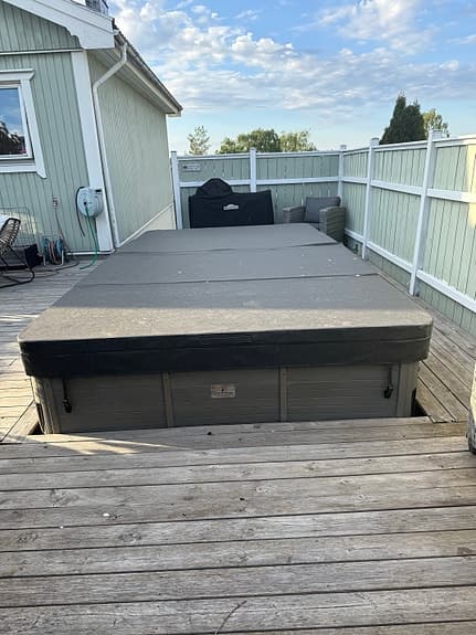 DenForm Swimspa 4,2 m spabad med LED-belysning för 5 personer