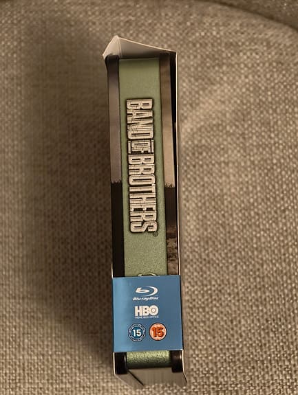 Band of Brothers collector's tin box blu-ray