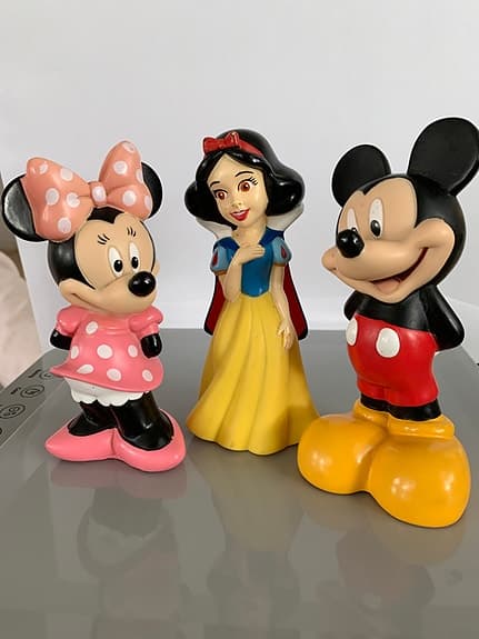 Disney figurer Musse Pigg, Mimmi Pigg och Snövit