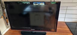 Samsung 32 tums TV med HDMI och VGA-ingångar