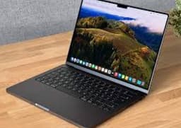 MacBook Pro M4 Nov 2024
