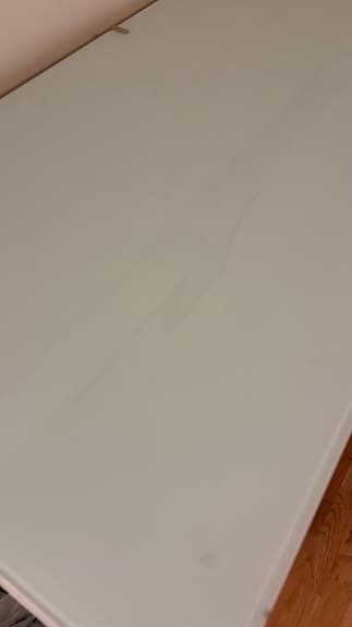 Ikea malm byrå med glasskiva