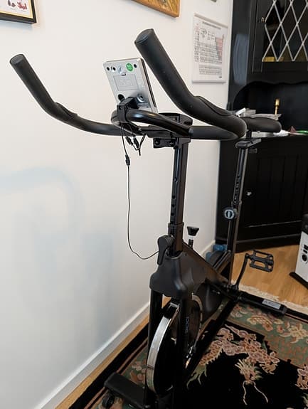 Titan life motionscykel med display svart.
