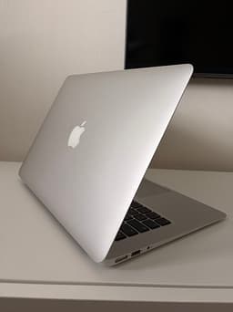 MacBook Air 13” 2015 – 8GB RAM – Bra batteri