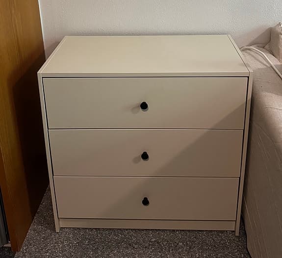 Byrå från ikea