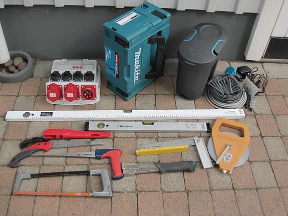 ogräsupptagare/droppbevattning/vattenpass/måttband 50 m/vinkelhake/grensåg