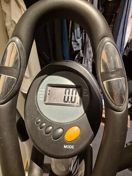 Crosstrainer med display och pulshandtag