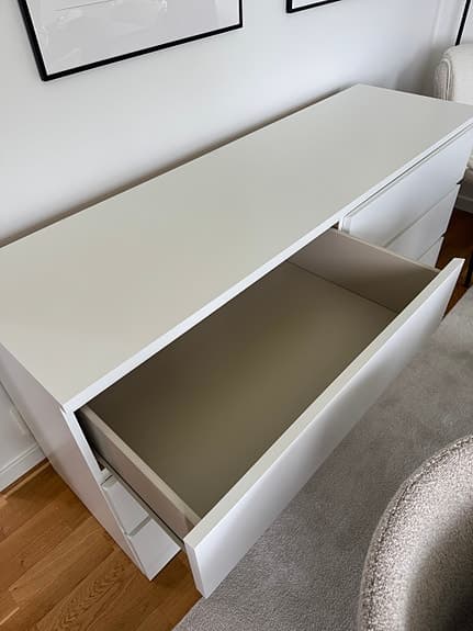 Malm byrå IKEA