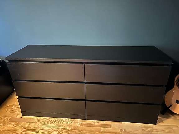 IKEA byrå med sex lådor svart