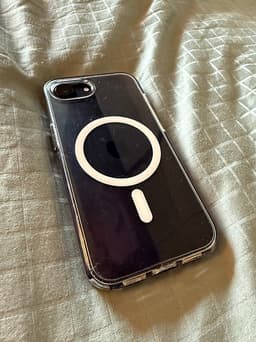 Iphone 16e 128GB svart + MagSafe Skal och Laddare - Nyskick