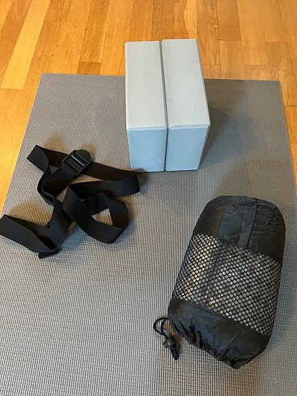 Yogamatta med klossar