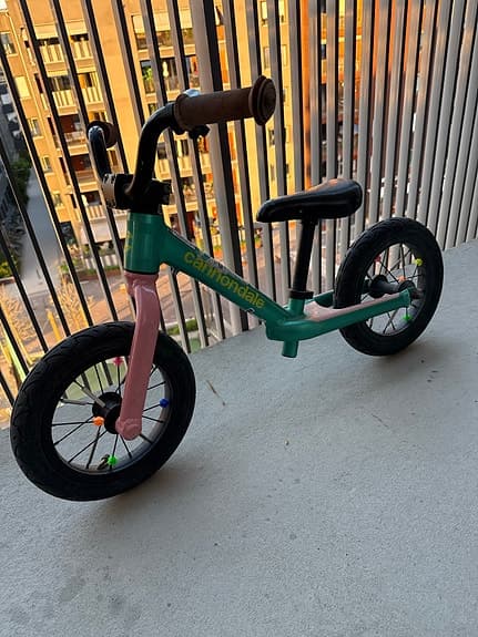 Cannondale balanscykel 12" grön/rosa