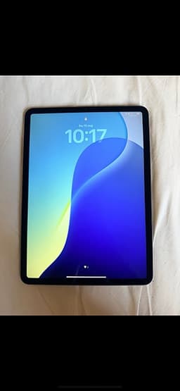 Apple iPad Pro 11” m1 128 GB toppskick + Apple Pencil + sketch board