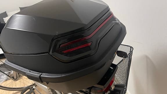 Ny toppbox / packbox till cykel och motorcykel med lås