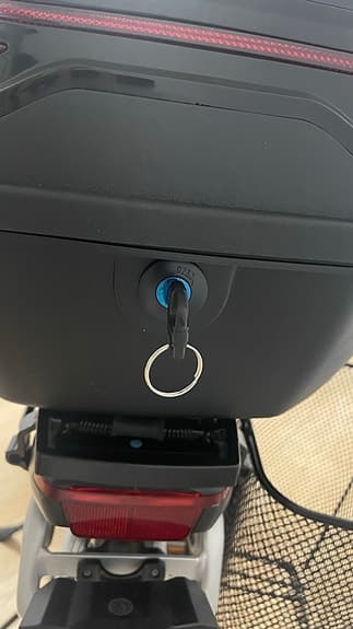 Ny toppbox / packbox till cykel och motorcykel med lås