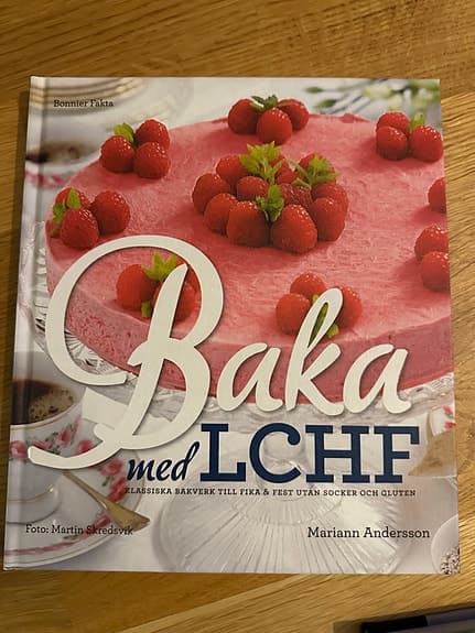 Kokböcker - olika LCHF kok- och bakböcker - 50kr/st