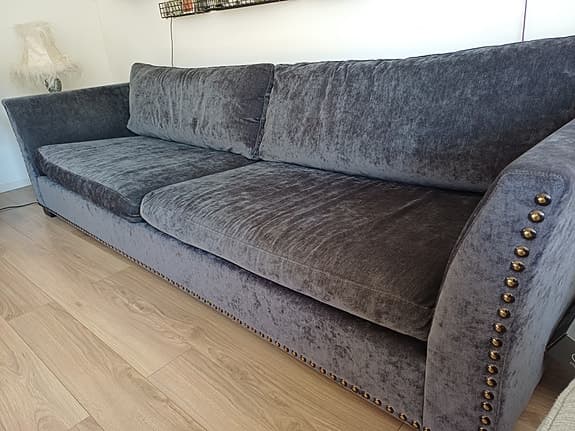 Mio Liberty

1x 4-sists soffa (B:264cm D:100cm H:87cm)