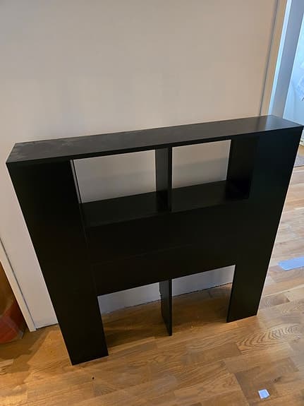 Sänggavel med förvaring